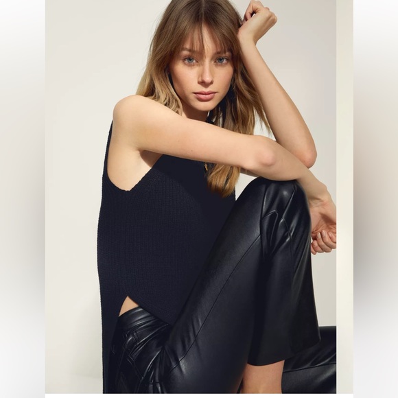 Aritzia palmier sweater in US size S black - Picture 5 of 14